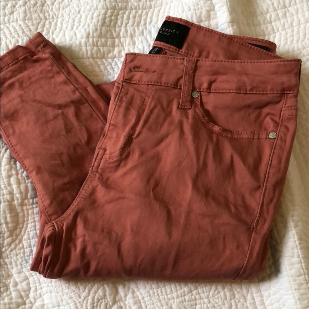 Celebrity pink skinny pants, size 5